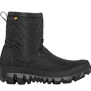 NEW BOGS WOMEN BOOTS